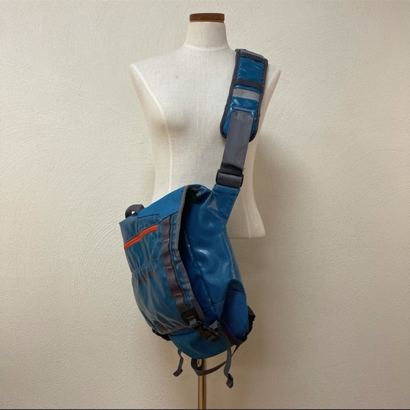 Patagonia Blue Crossbody Messenger Laptop Bag - Picture 4 of 6